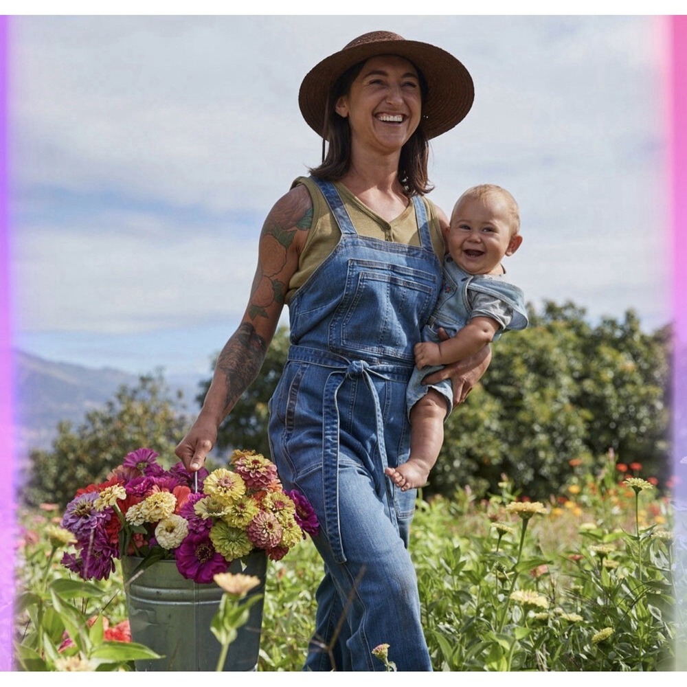 Duluth Trading Co Heirloom Gardening Bib Overalls Denim Blue Tie Waist Womens 4